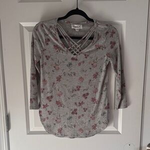 Cloud Chaser Ribbed Floral 3/4 Sleeve Tshirt Size XS